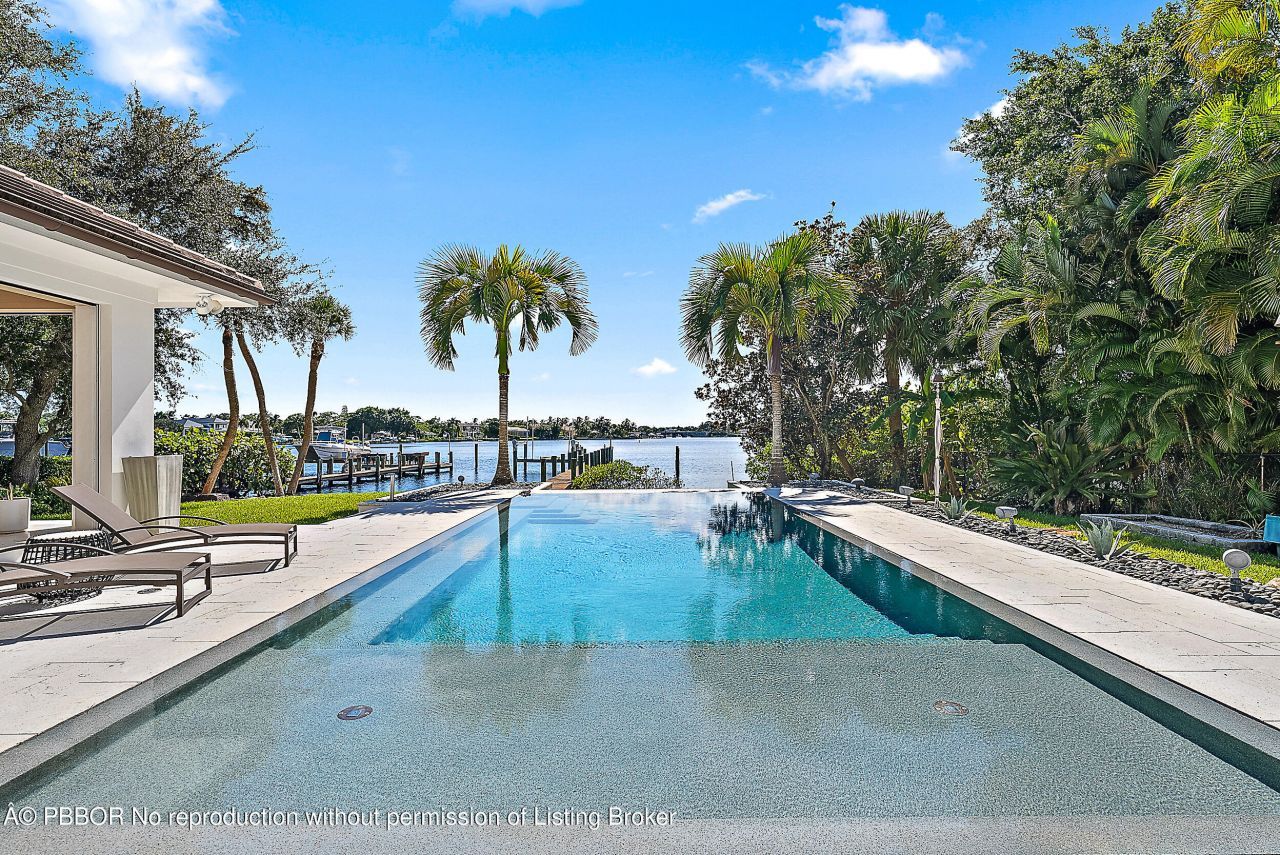 19651 N Riverside Drive, Jupiter, FL 33469 Photo