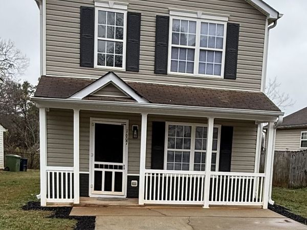 1607 Hallmark Hills Drive, Griffin, GA 30223