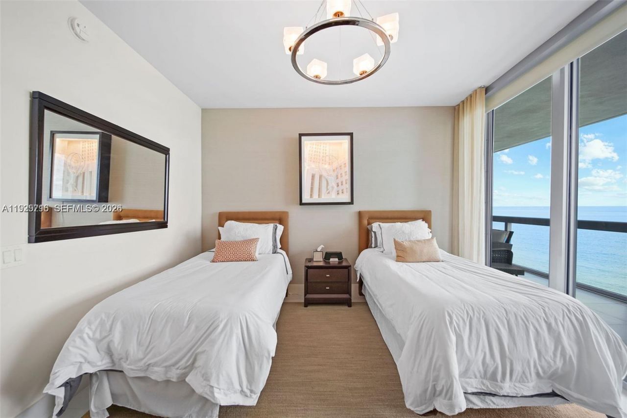 6899 Collins Ave, Unit 1801, Miami Beach, FL 33141 Photo