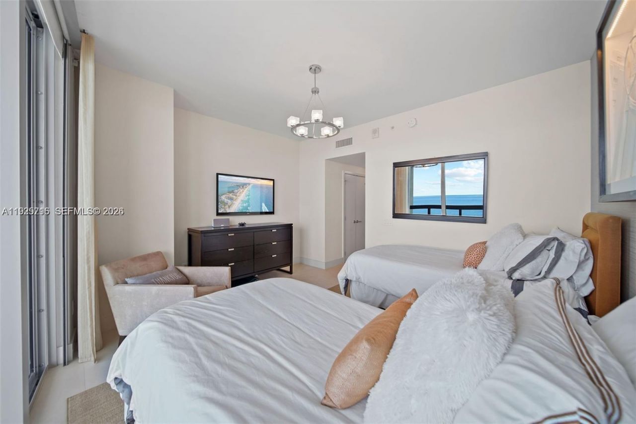 6899 Collins Ave, Unit 1801, Miami Beach, FL 33141 Photo