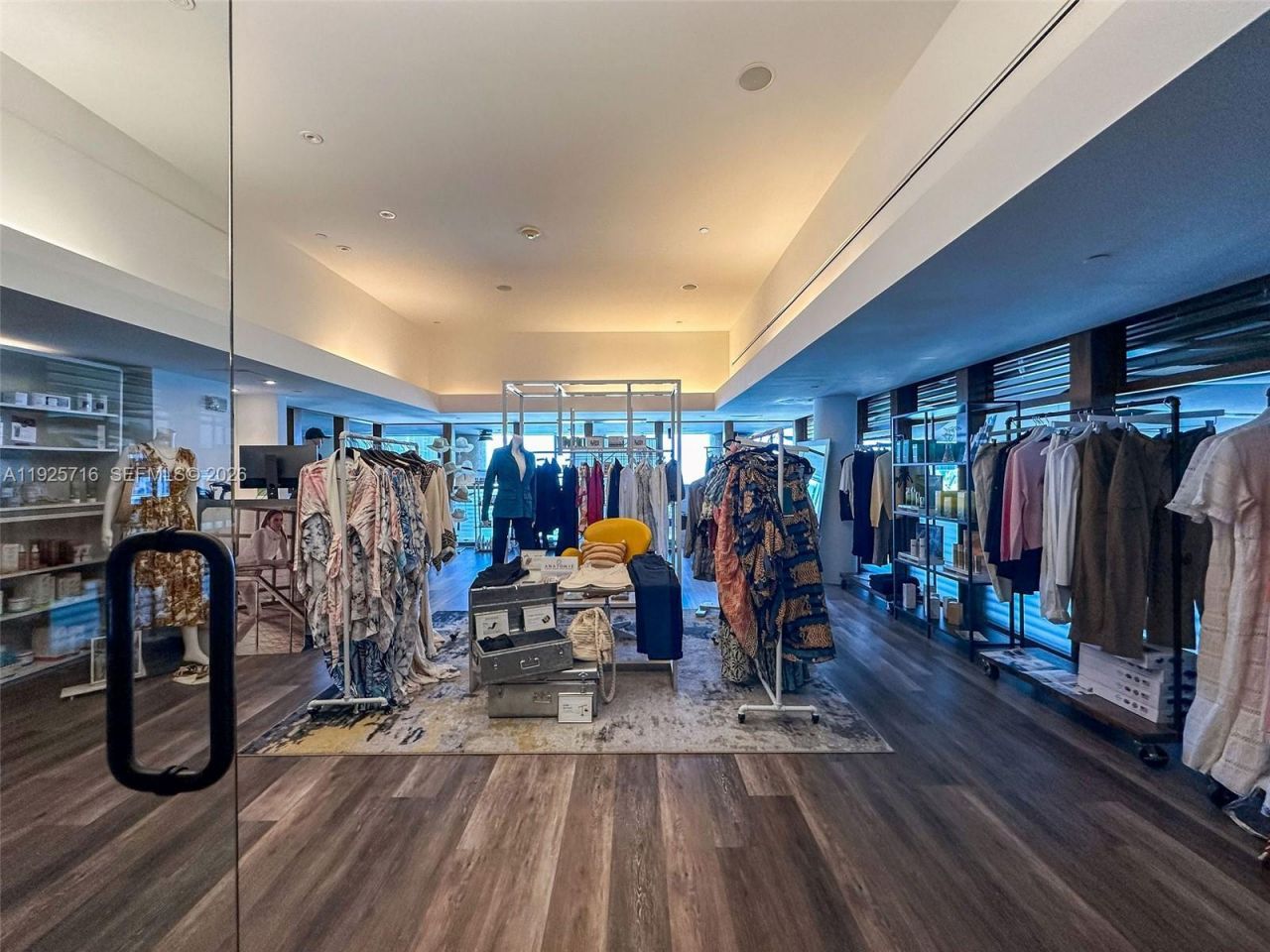 6899 Collins Ave, Unit 1801, Miami Beach, FL 33141 Photo