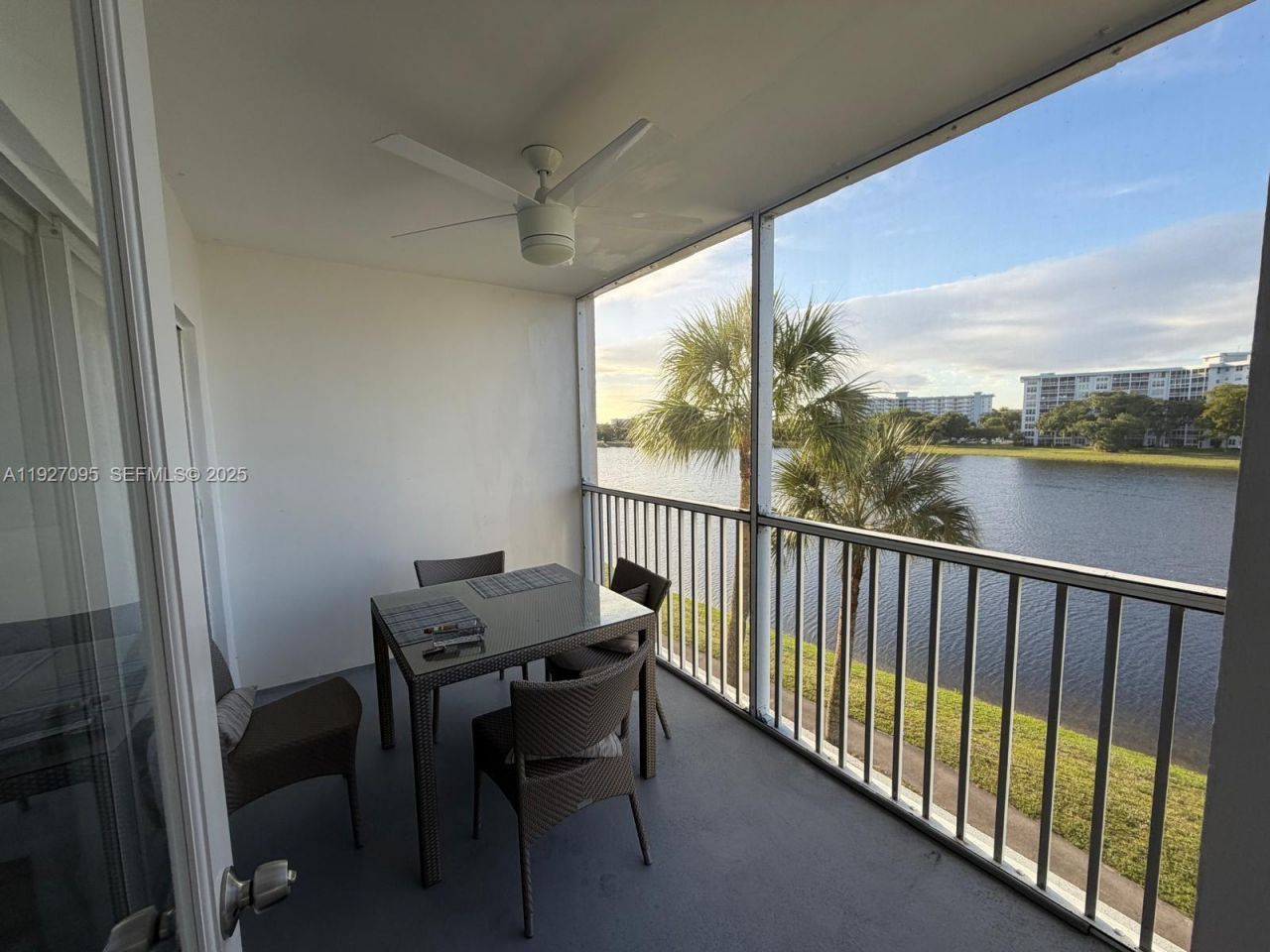 2801 N Palm Aire Dr, Unit 405, Pompano Beach, FL 33069 Photo