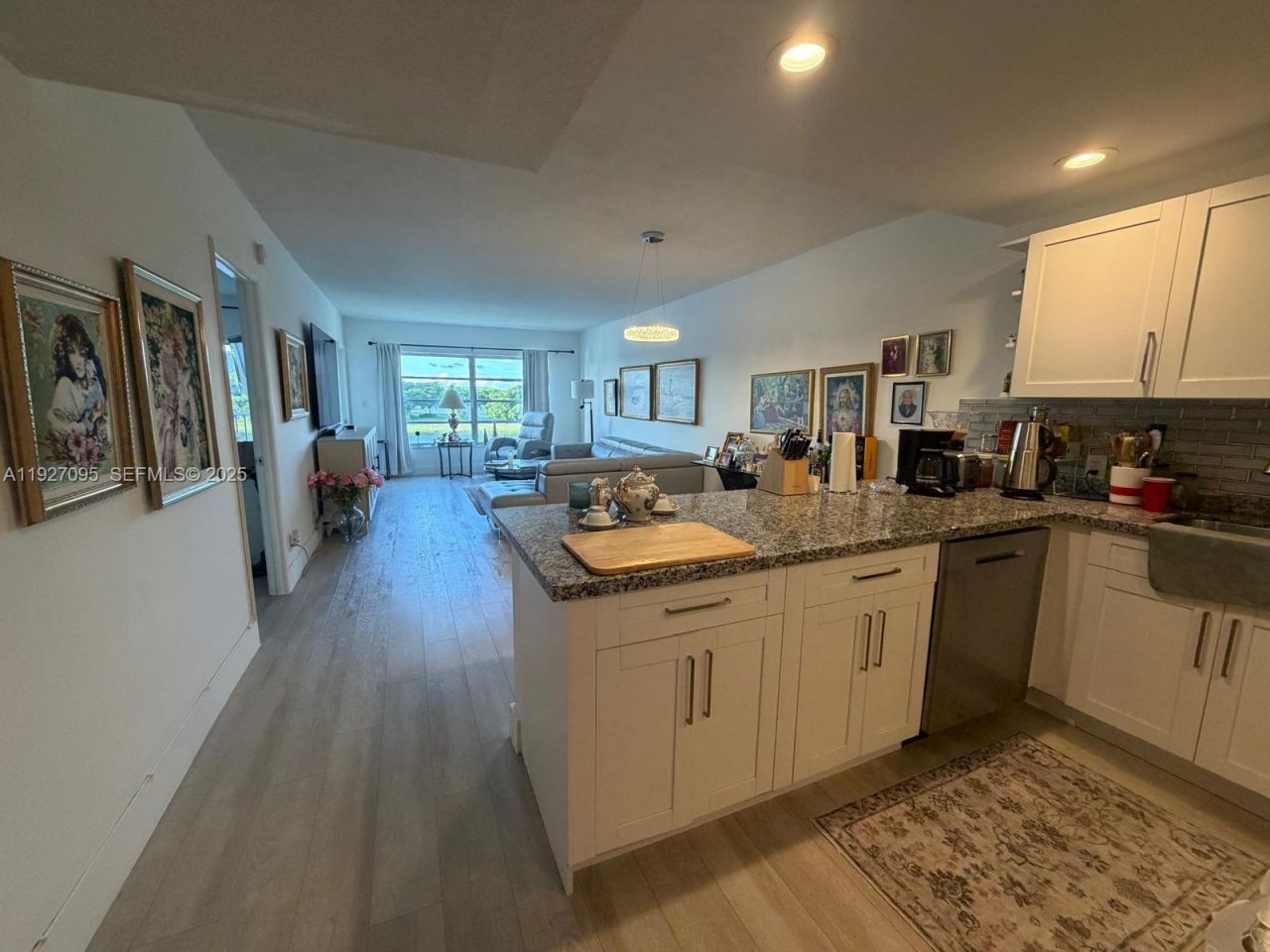 2801 N Palm Aire Dr, Unit 405, Pompano Beach, FL 33069 Photo