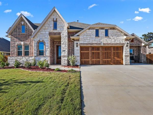 2204 Simpson Lane, Mansfield, TX 76063