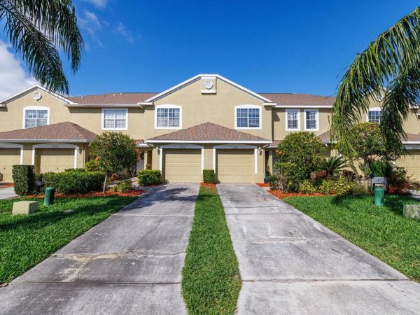 11231 KAPOK GRAND CIRCLE, ST PETERSBURG, FL 33708