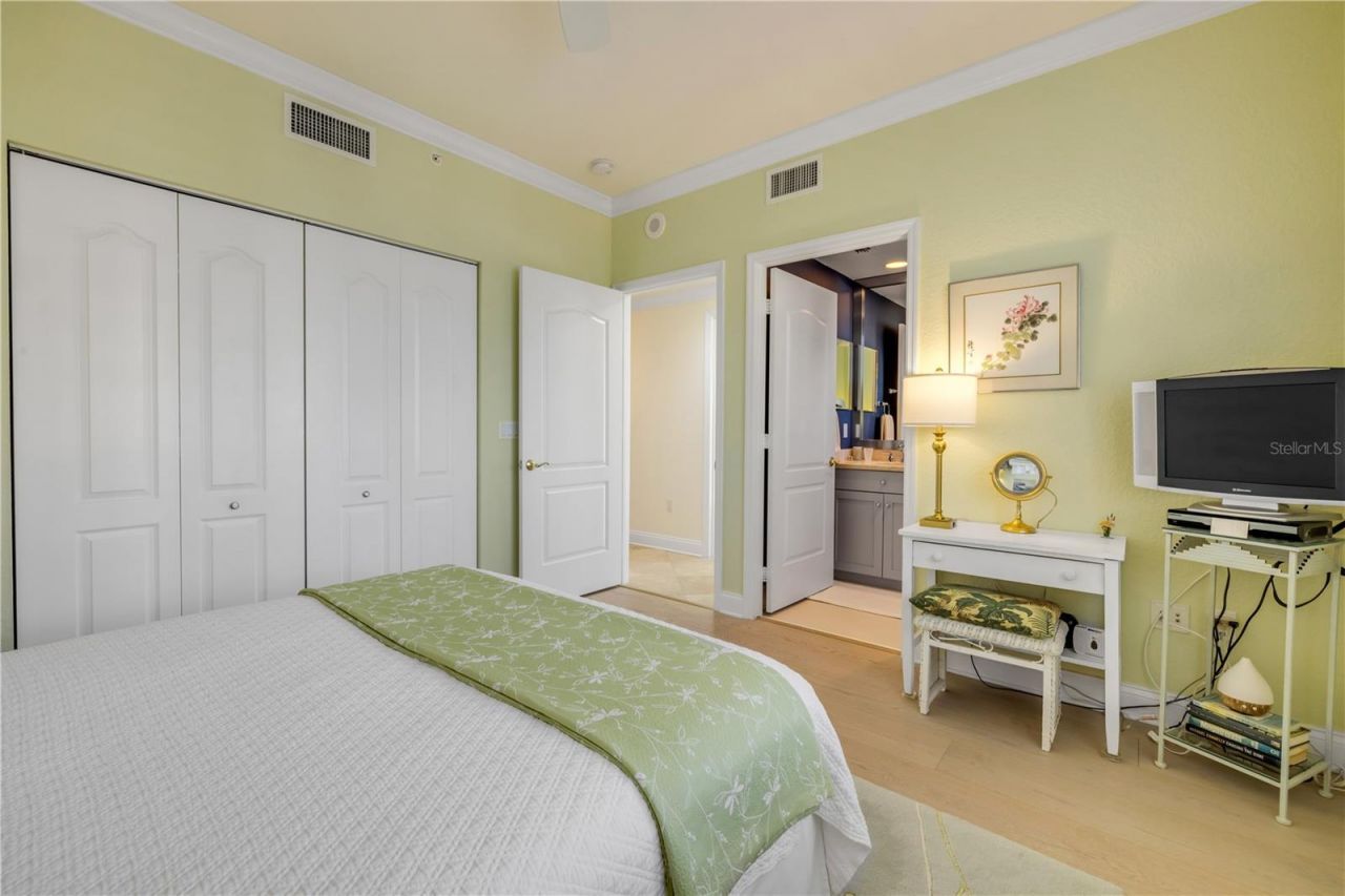 261 Minorca Beach Way, Unit 406, New Smyrna Beach, FL 32169 Photo