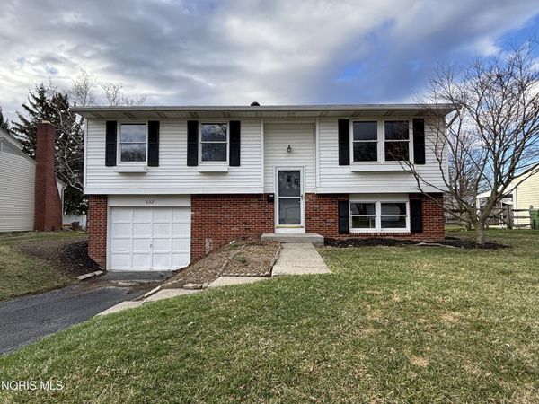 632 Brahier Lane, Maumee, OH 43537