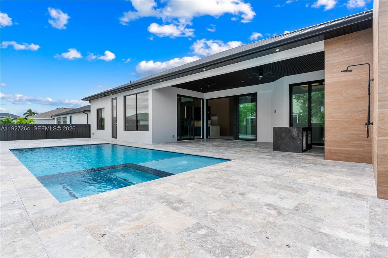 105 SW 33rd Pl, Cape Coral, FL 33991 Photo