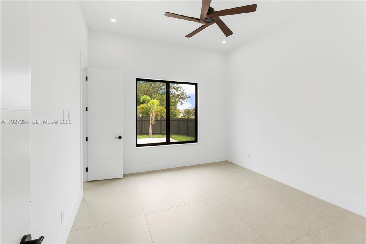 105 SW 33rd Pl, Cape Coral, FL 33991 Photo