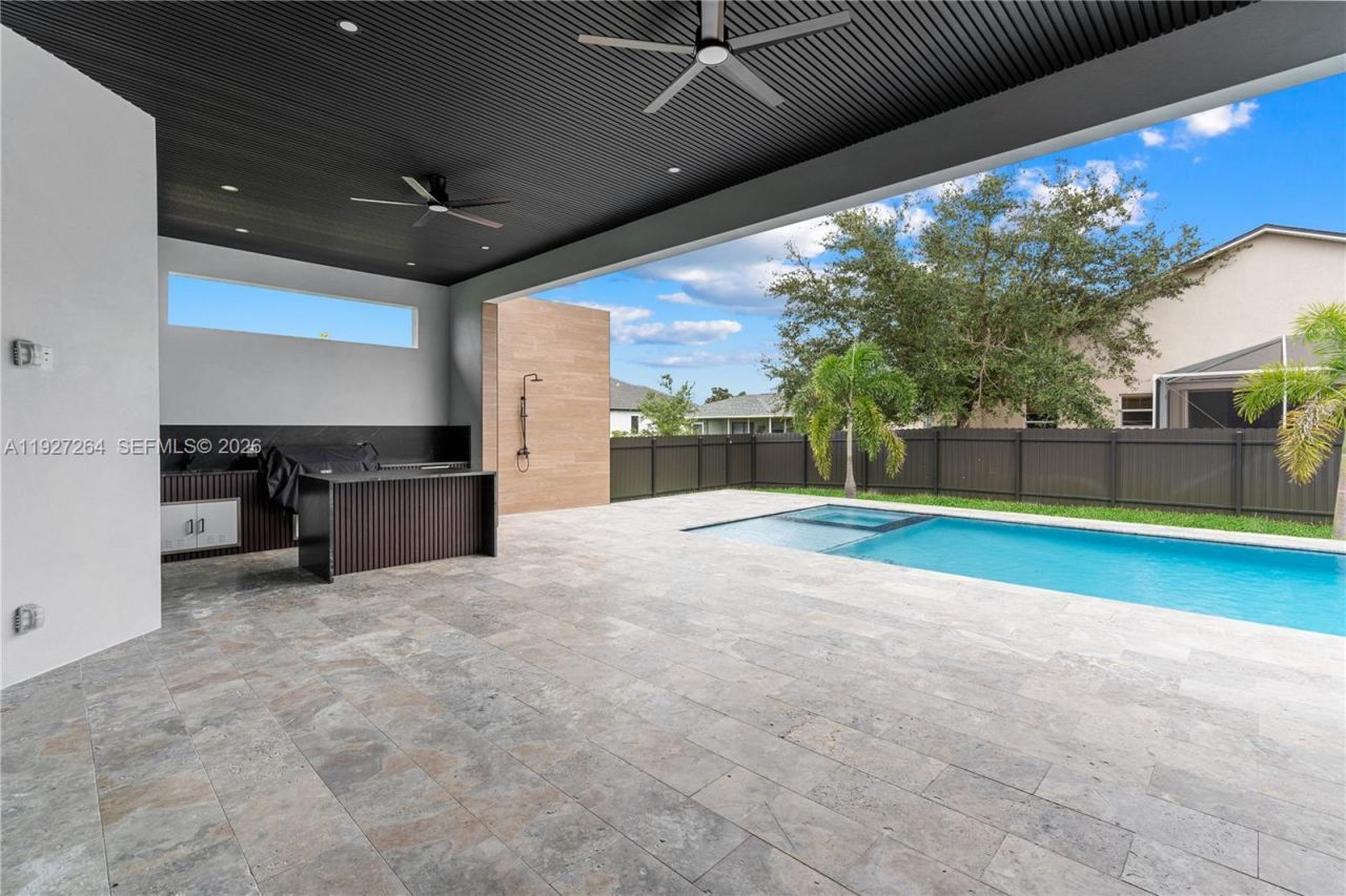 105 SW 33rd Pl, Cape Coral, FL 33991 Photo