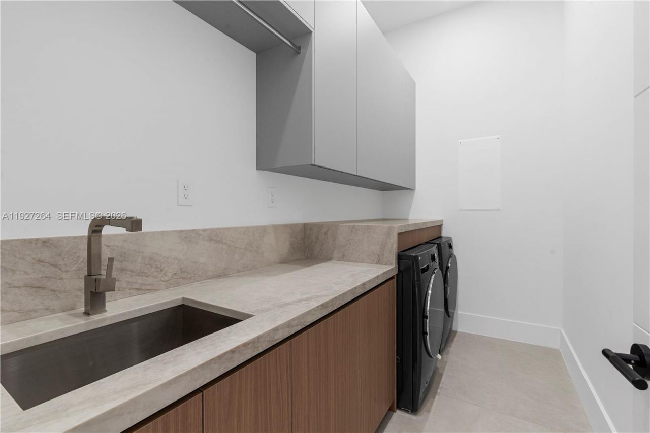 105 SW 33rd Pl, Cape Coral, FL 33991 Photo