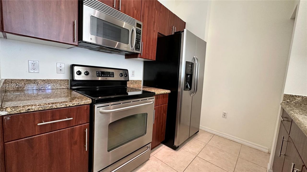 2401 NE 65th St, Unit 606, Fort Lauderdale, FL 33308 Photo