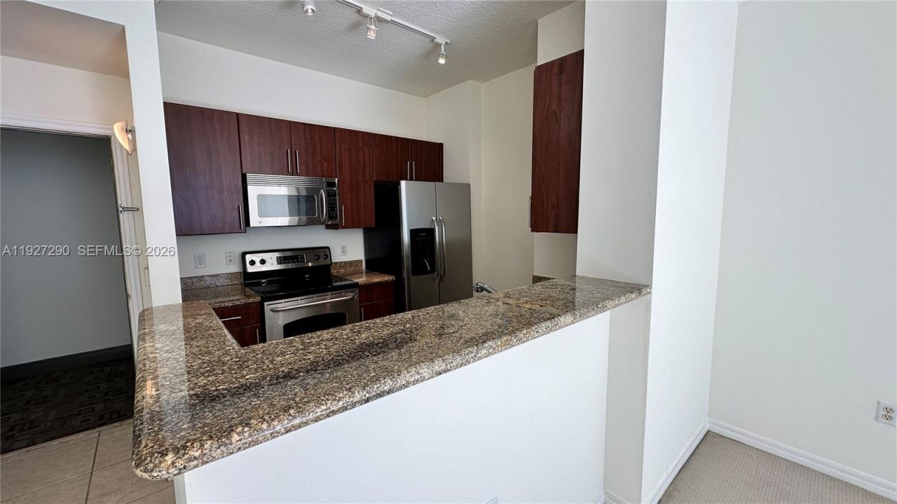 2401 NE 65th St, Unit 606, Fort Lauderdale, FL 33308 Photo