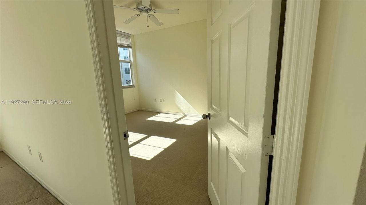 2401 NE 65th St, Unit 606, Fort Lauderdale, FL 33308 Photo