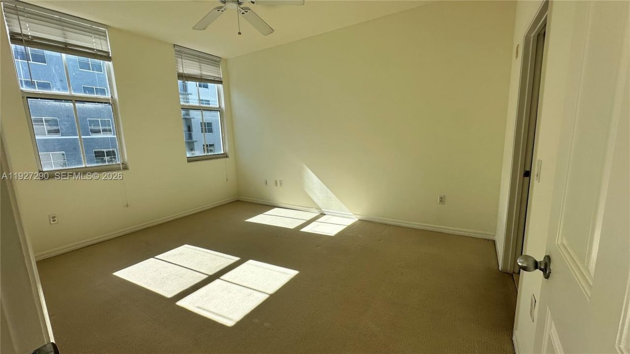 2401 NE 65th St, Unit 606, Fort Lauderdale, FL 33308 Photo