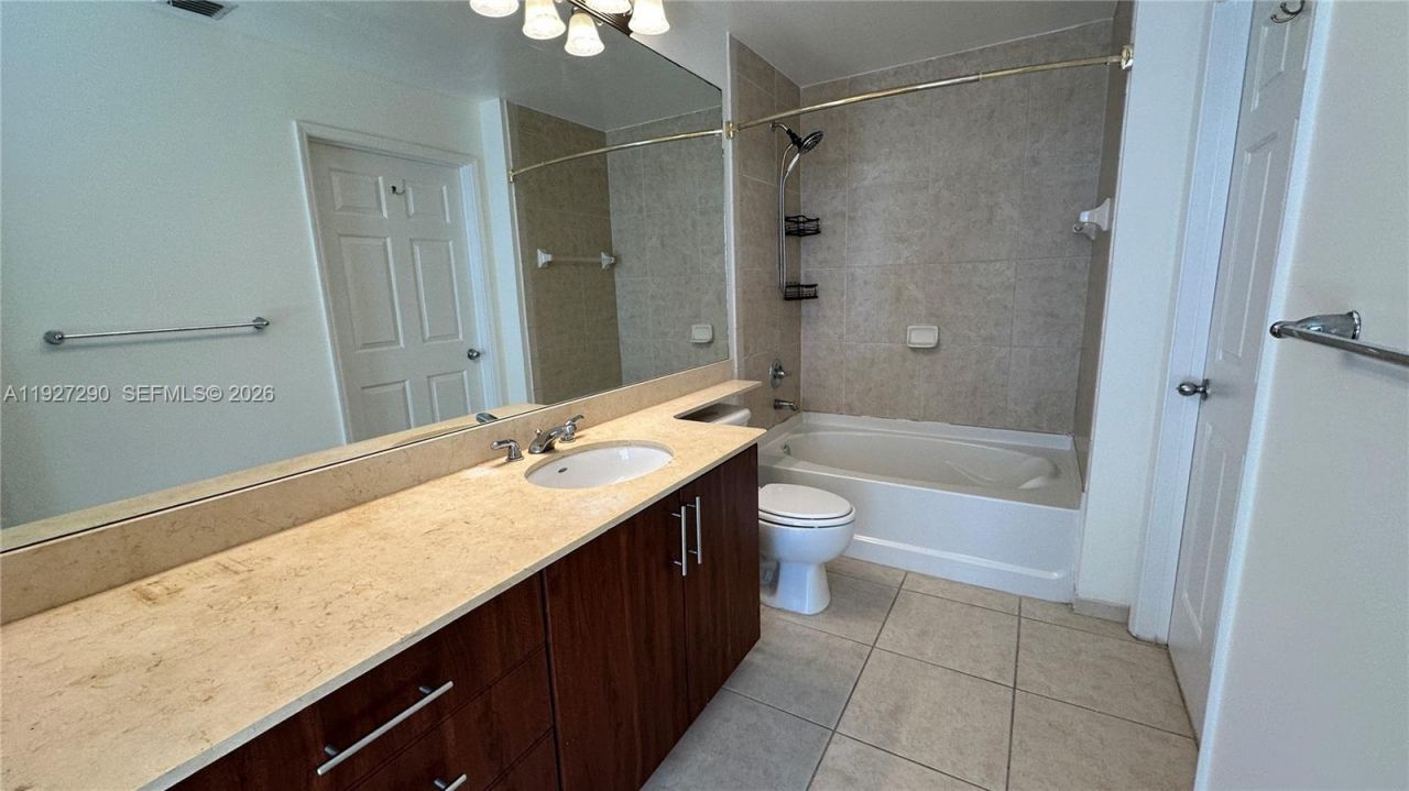 2401 NE 65th St, Unit 606, Fort Lauderdale, FL 33308 Photo