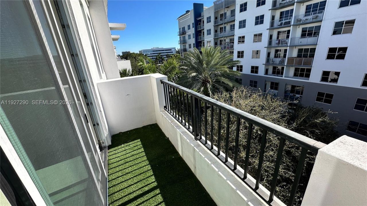 2401 NE 65th St, Unit 606, Fort Lauderdale, FL 33308 Photo