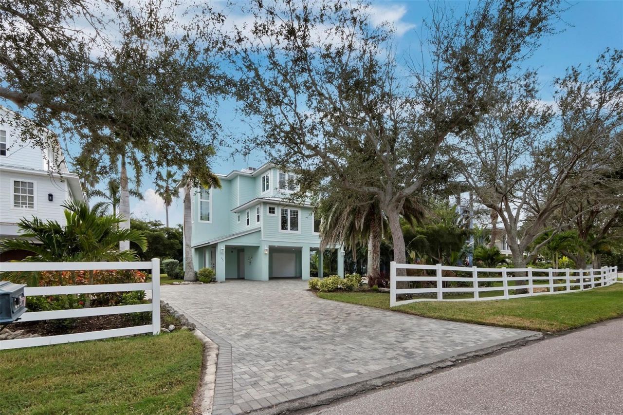 333 Firehouse Court, Longboat Key, FL 34228 Photo