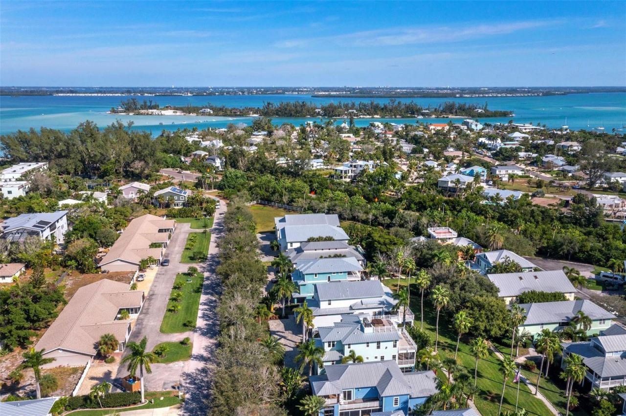 333 Firehouse Court, Longboat Key, FL 34228 Photo