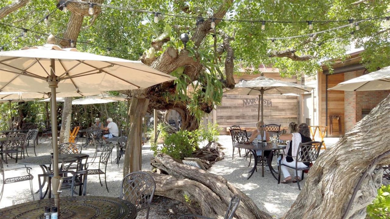 333 Firehouse Court, Longboat Key, FL 34228 Photo