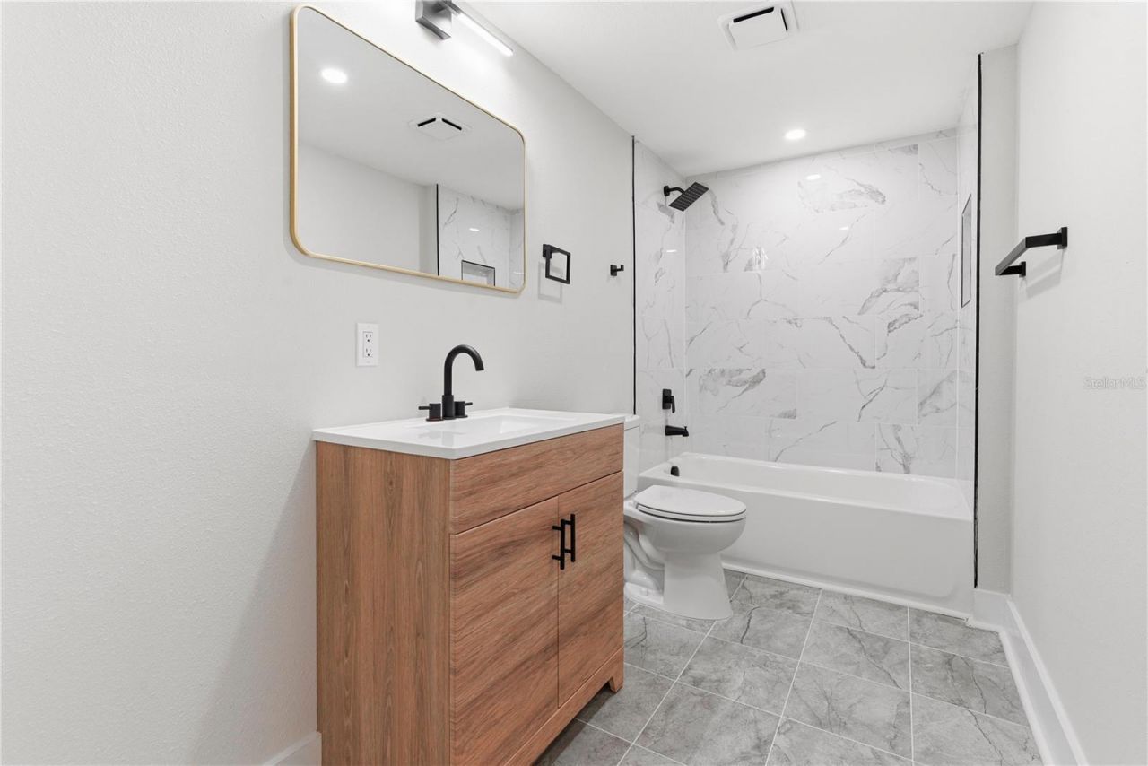 2516 W Kirby Street, Tampa, FL 33614 Photo