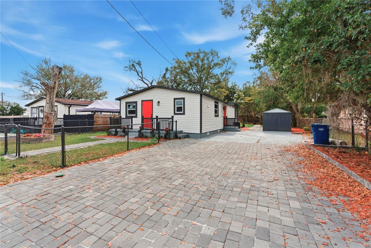 2516 W Kirby Street, Tampa, FL 33614 Photo
