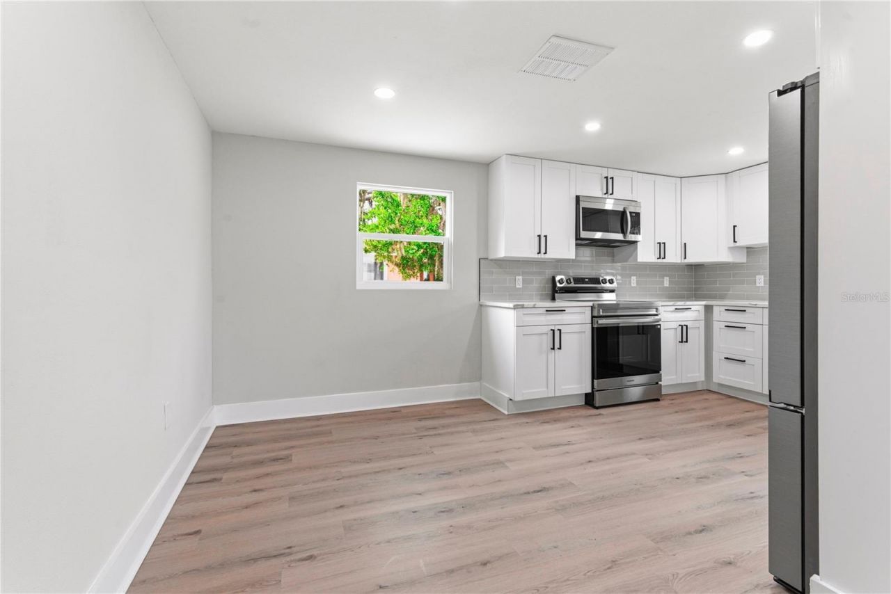 2516 W Kirby Street, Tampa, FL 33614 Photo