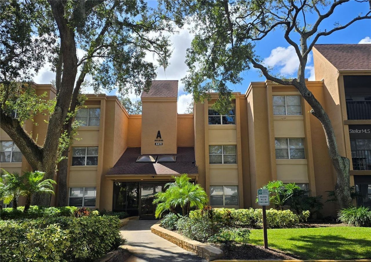 4411 Shady Terrace Lane, Unit 302, Tampa, FL 33613 Main Photo