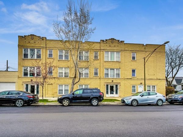 6010 W Seminole Street, Unit 2, Chicago, IL 60646