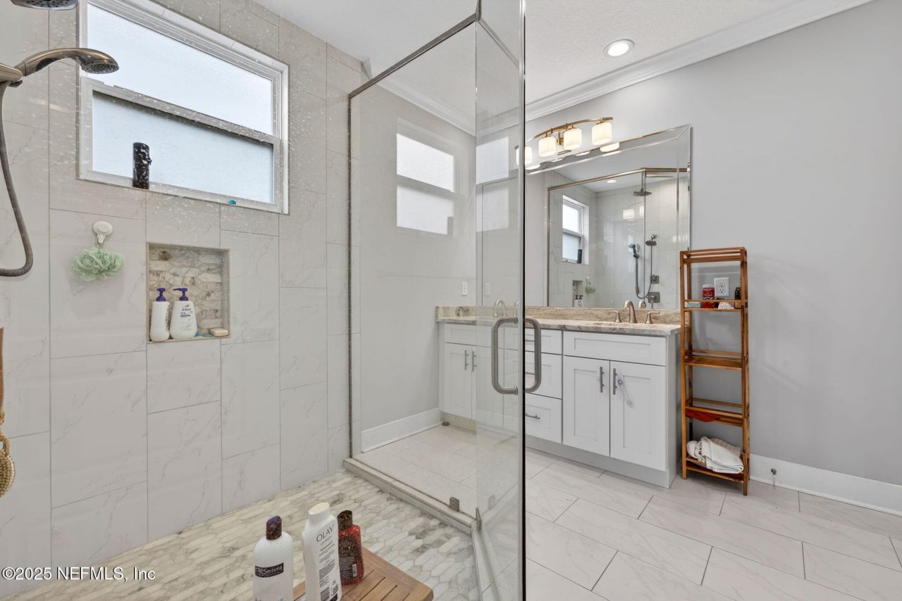 230 Davis Street, Neptune Beach, FL 32266 Photo