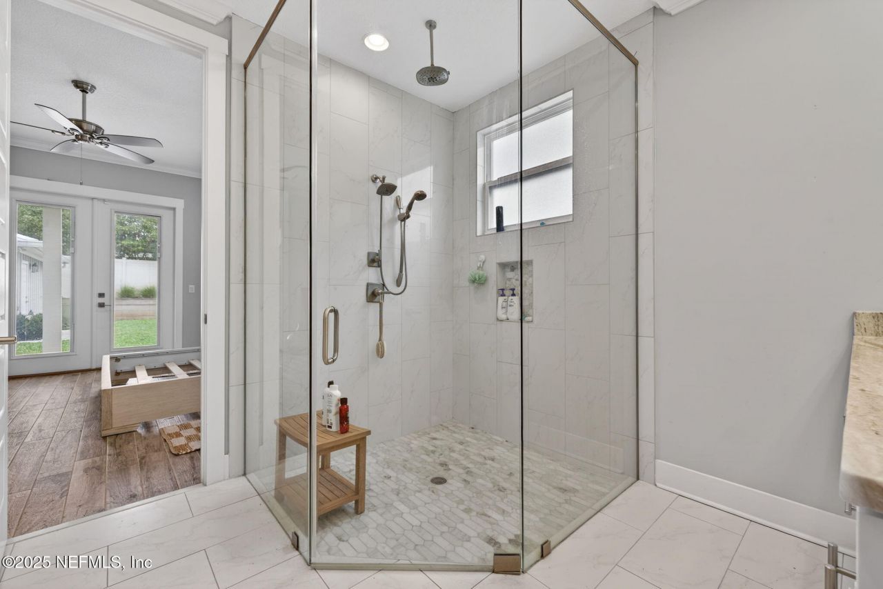 230 Davis Street, Neptune Beach, FL 32266 Photo