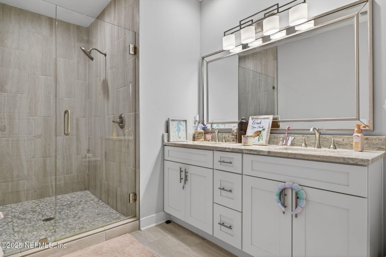 230 Davis Street, Neptune Beach, FL 32266 Photo