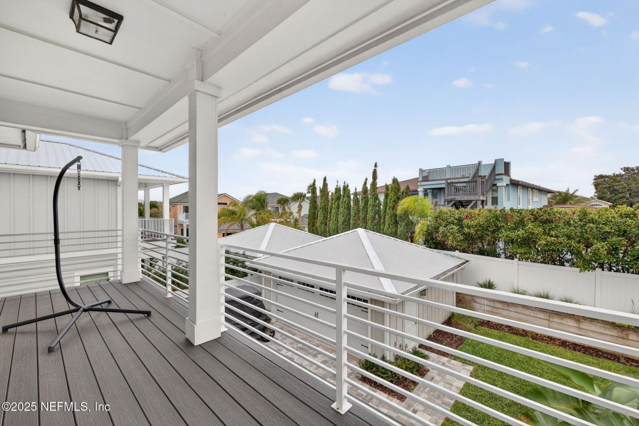 230 Davis Street, Neptune Beach, FL 32266 Photo