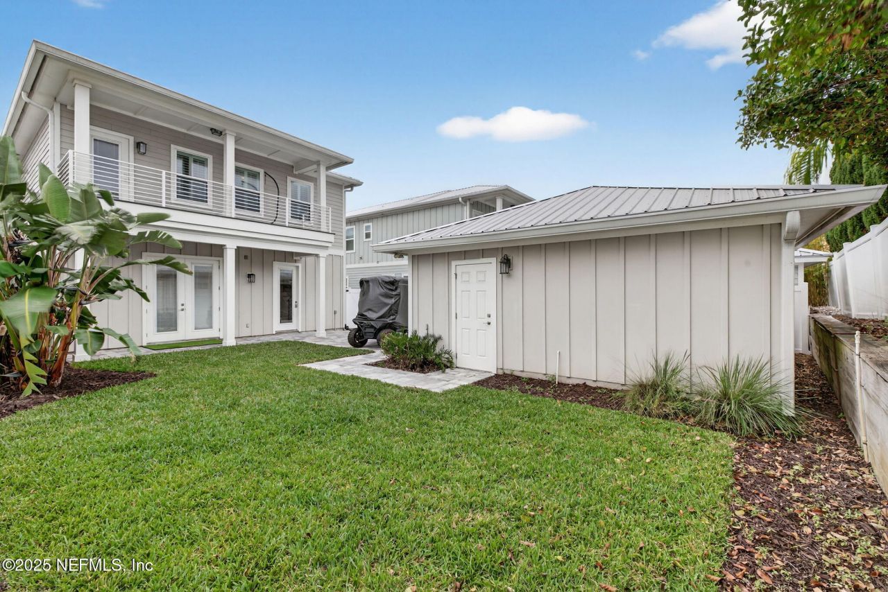 230 Davis Street, Neptune Beach, FL 32266 Photo