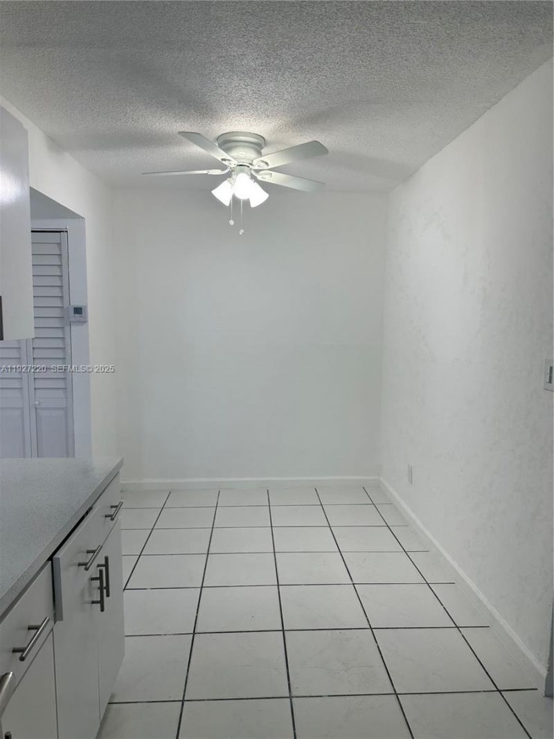 1920 NW 4th St, Unit B, Miami, FL 33125 Photo