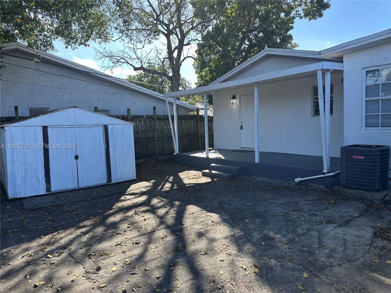 1920 NW 4th St, Unit B, Miami, FL 33125 Photo