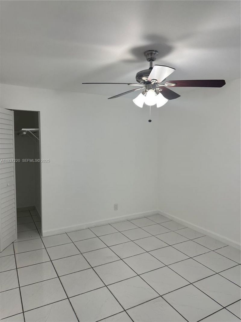 1920 NW 4th St, Unit B, Miami, FL 33125 Photo