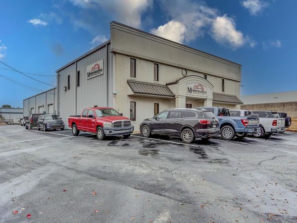 4812 S MENDENHALL RD, Memphis, TN 38141