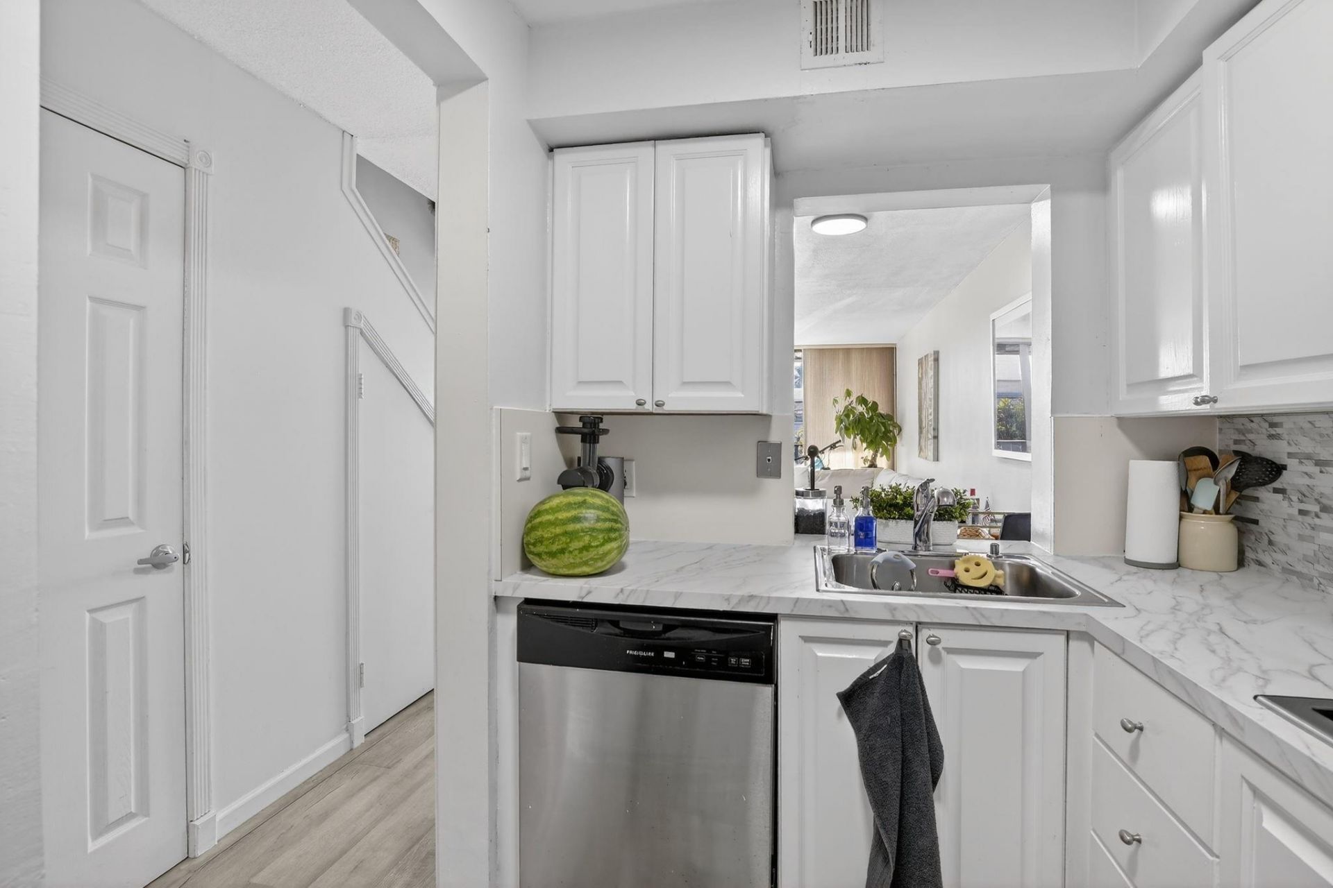 1531 SE 15th St, Unit 7, Fort Lauderdale, FL 33316 Photo