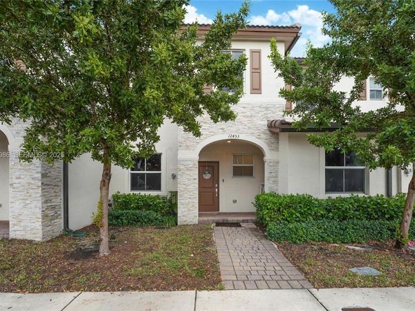 12453 NW 23rd Ct, Miami, FL 33167