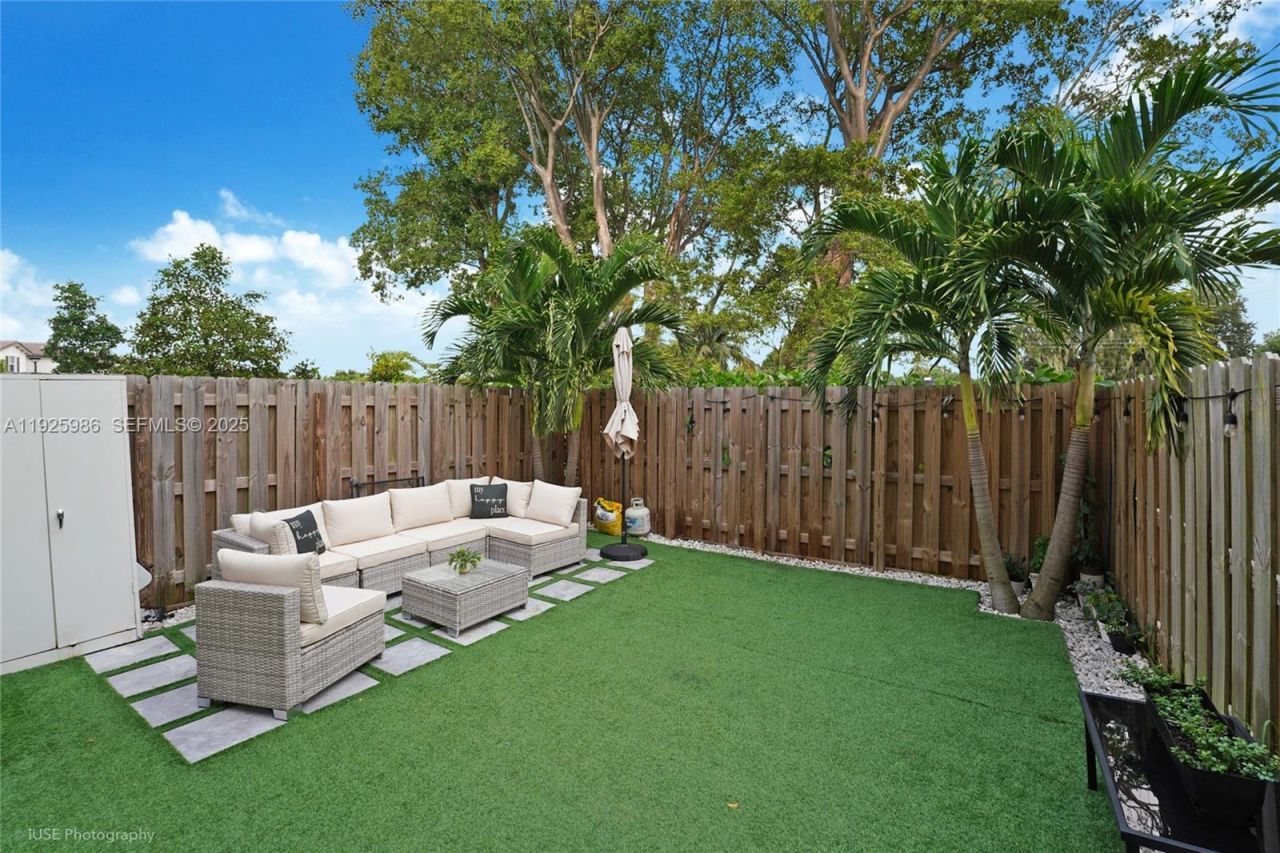 12453 NW 23rd Ct, Miami, FL 33167 Photo