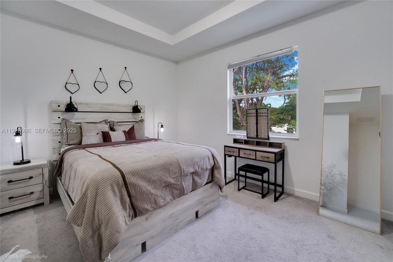 12453 NW 23rd Ct, Miami, FL 33167 Photo