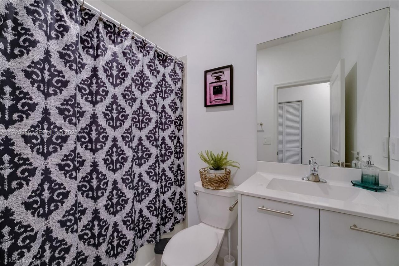 12453 NW 23rd Ct, Miami, FL 33167 Photo