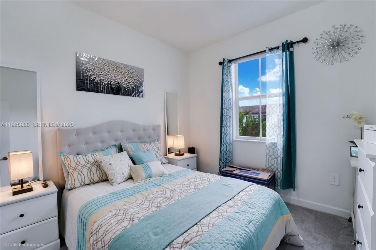 12453 NW 23rd Ct, Miami, FL 33167 Photo