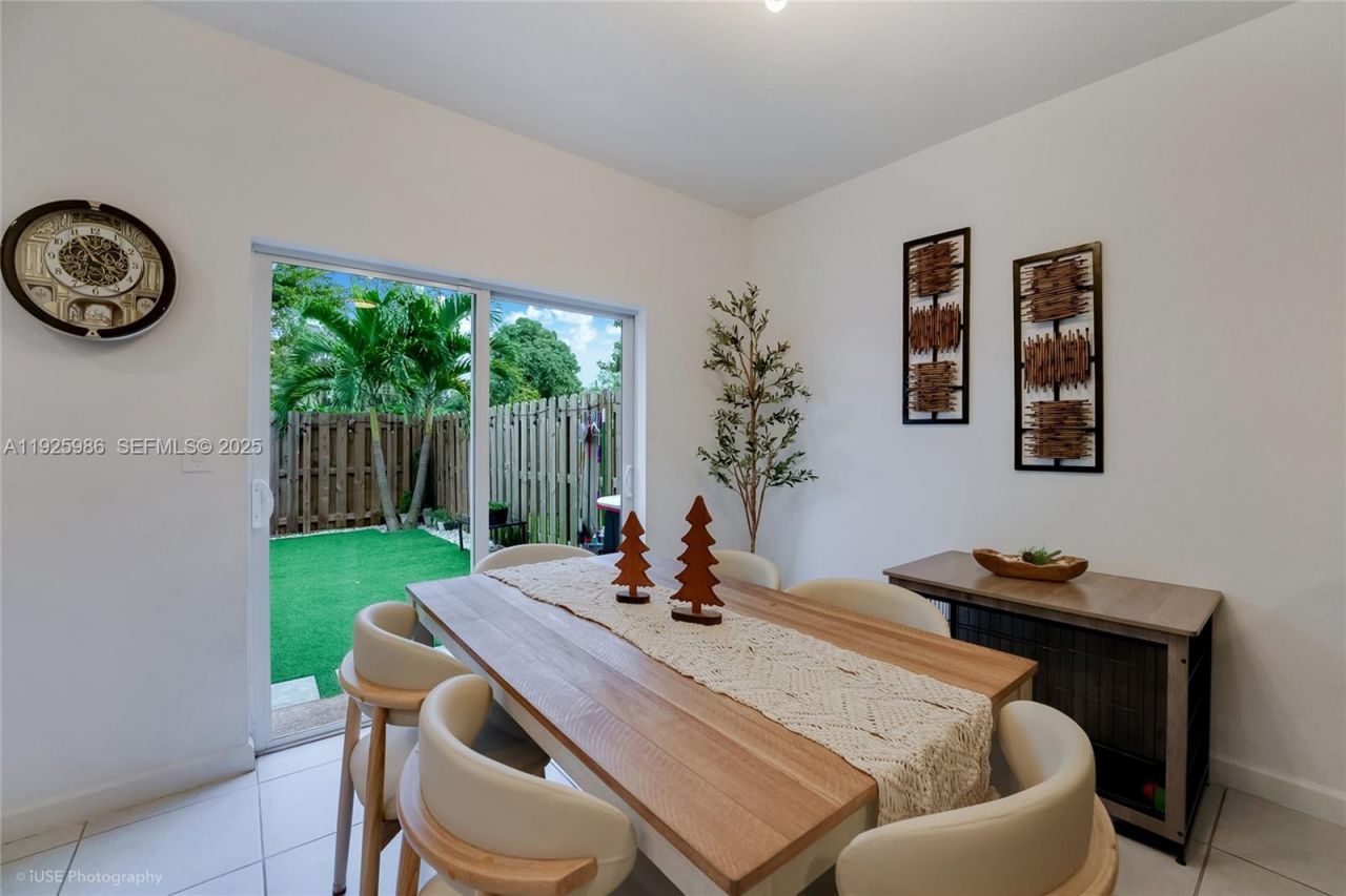 12453 NW 23rd Ct, Miami, FL 33167 Photo