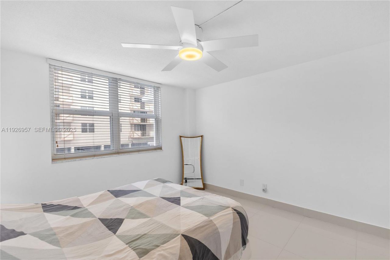 1849 S Ocean Dr, Unit 212, Hallandale Beach, FL 33009 Photo