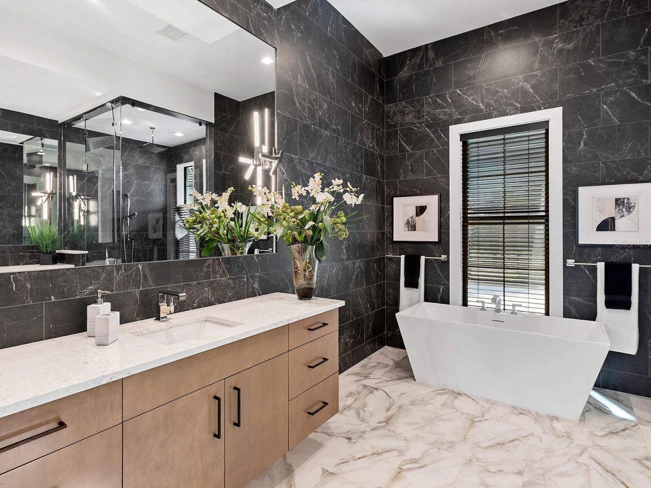 7958 Outboard Drive, Sarasota, FL 34240 Photo