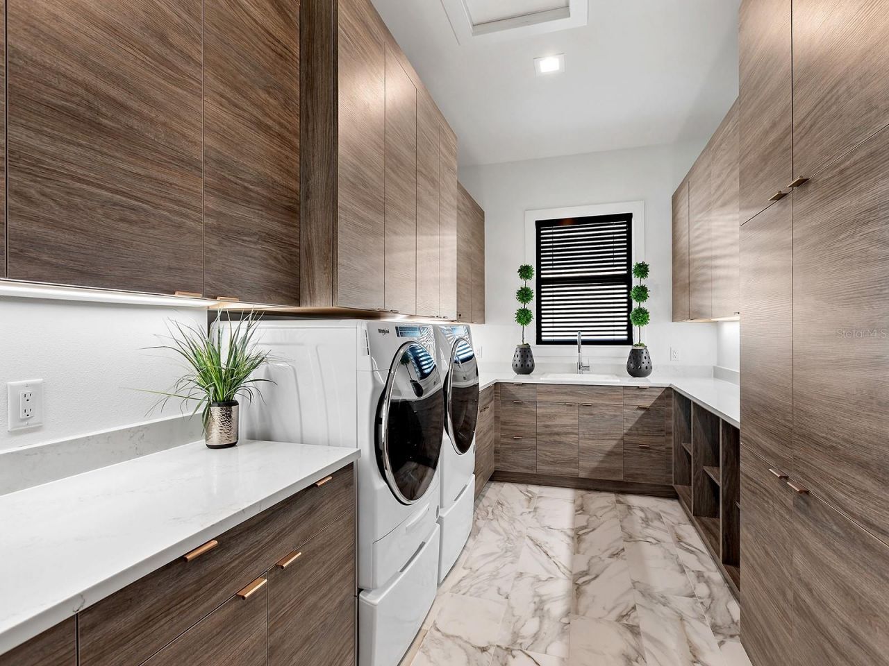 7958 Outboard Drive, Sarasota, FL 34240 Photo