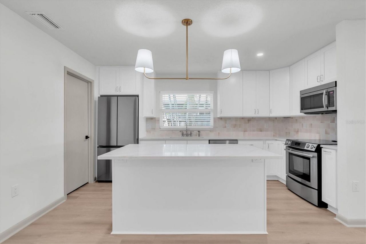 1720 34th Avenue N, Saint Petersburg, FL 33713 Photo