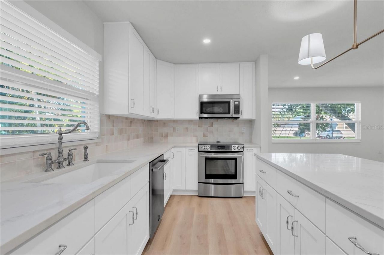 1720 34th Avenue N, Saint Petersburg, FL 33713 Photo